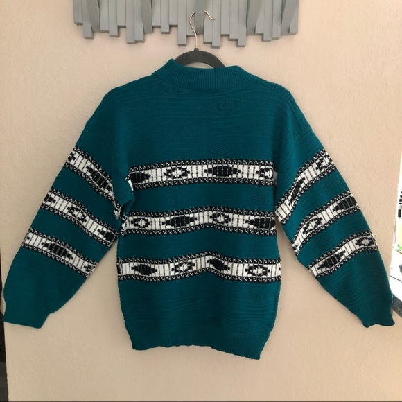 Vintage teal Aztec print mock neck sweater, medium - Picture 10 of 10